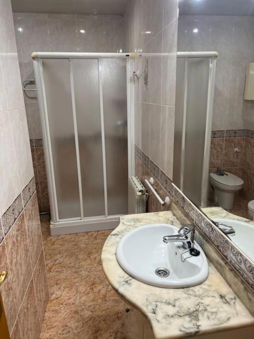 Piso Ideal Para Una Familia Ubicado Cerca Del Mar Blanes Extérieur photo